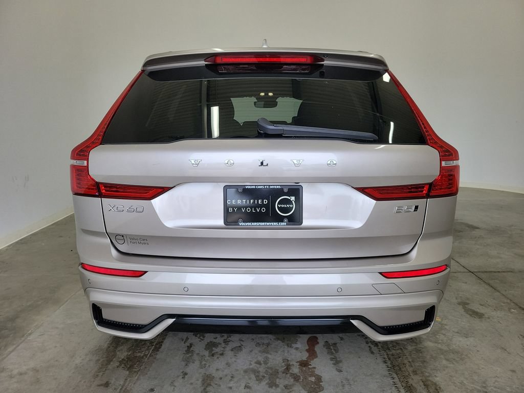 Used 2024 Volvo XC60 B5 Core AWD/4WD image 6