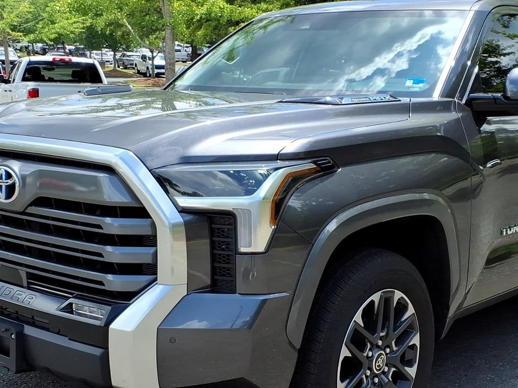 Used 2023 Toyota Tundra Limited AWD/4WD image 28