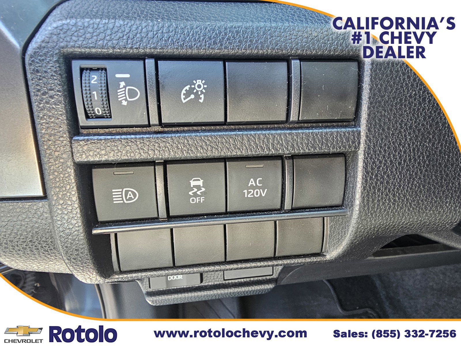 Used 2025 Toyota Tacoma TRD Sport w/ TRD Sport Upgrade Package image 21