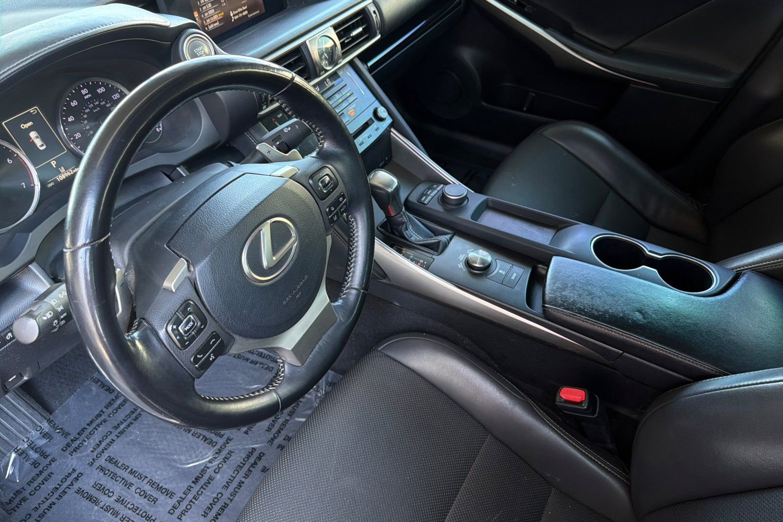 Used 2017 Lexus IS 200t RWD image 12