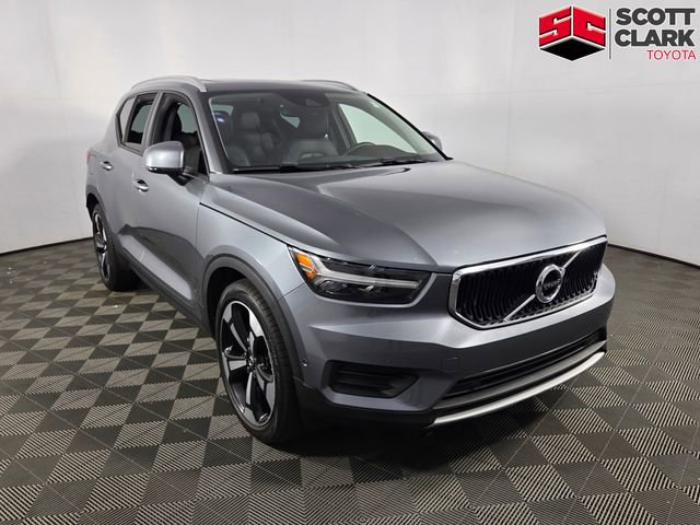 Used 2019 Volvo XC40 T5 Momentum AWD/4WD image 1