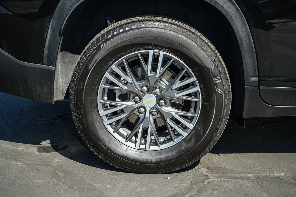 Used 2026 Chevrolet Traverse LT FWD image 10