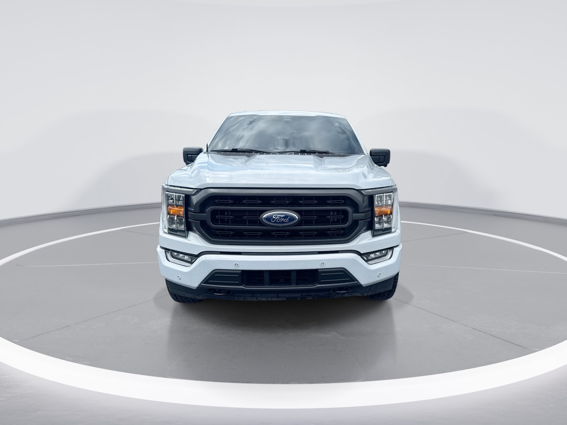 Used 2022 Ford F150 XLT w/ Equipment Group 302A High AWD/4WD image 9