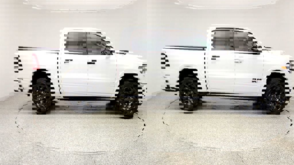 Used 2023 RAM 1500 Limited AWD/4WD image 4