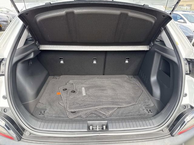 Used 2023 Hyundai Kona SEL image 8