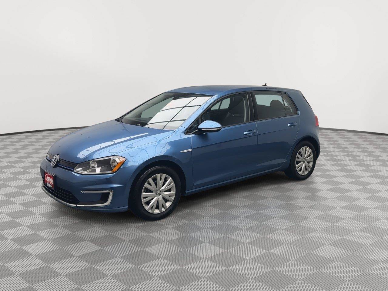 Used 2015 Volkswagen e-Golf Limited Edition FWD image 31
