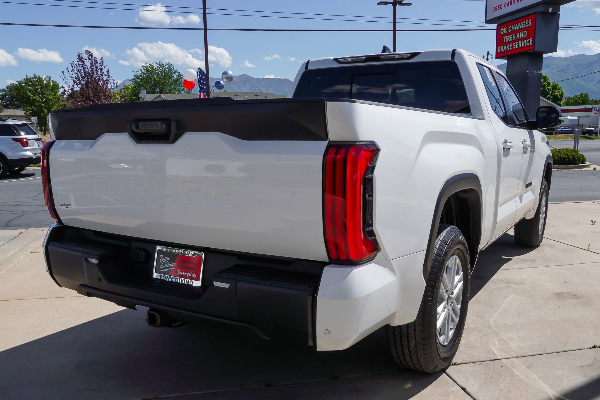 Used 2024 Toyota Tundra SR5 w/ SR5 Premium Package AWD/4WD image 8
