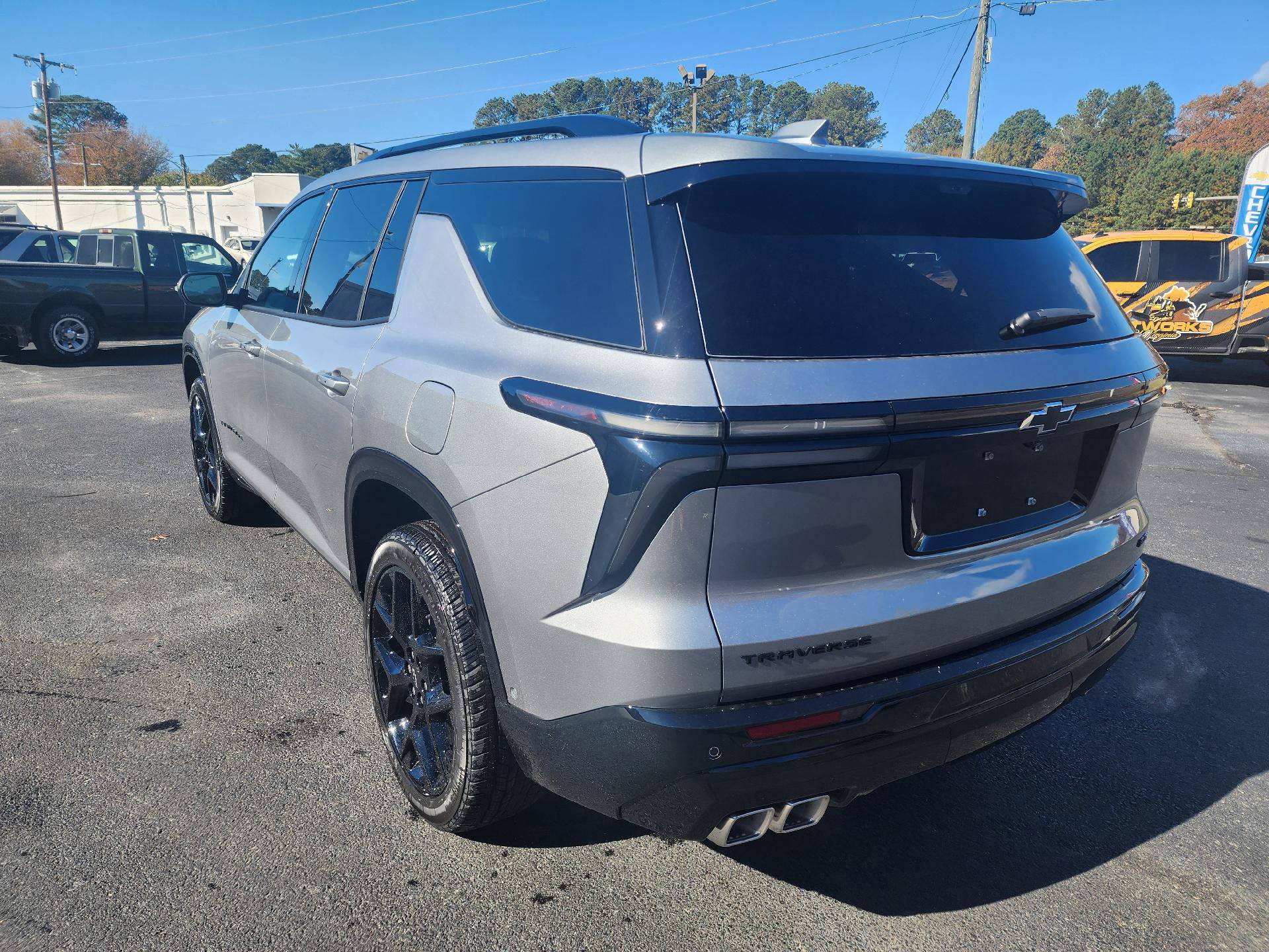 New 2026 Chevrolet Traverse RS image 3