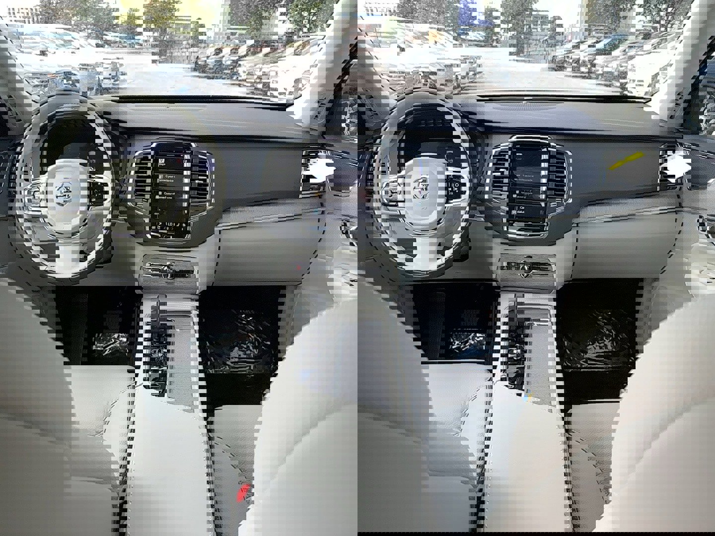 New 2025 Volvo XC90 T8 Core w/ Protection Package Premier image 19