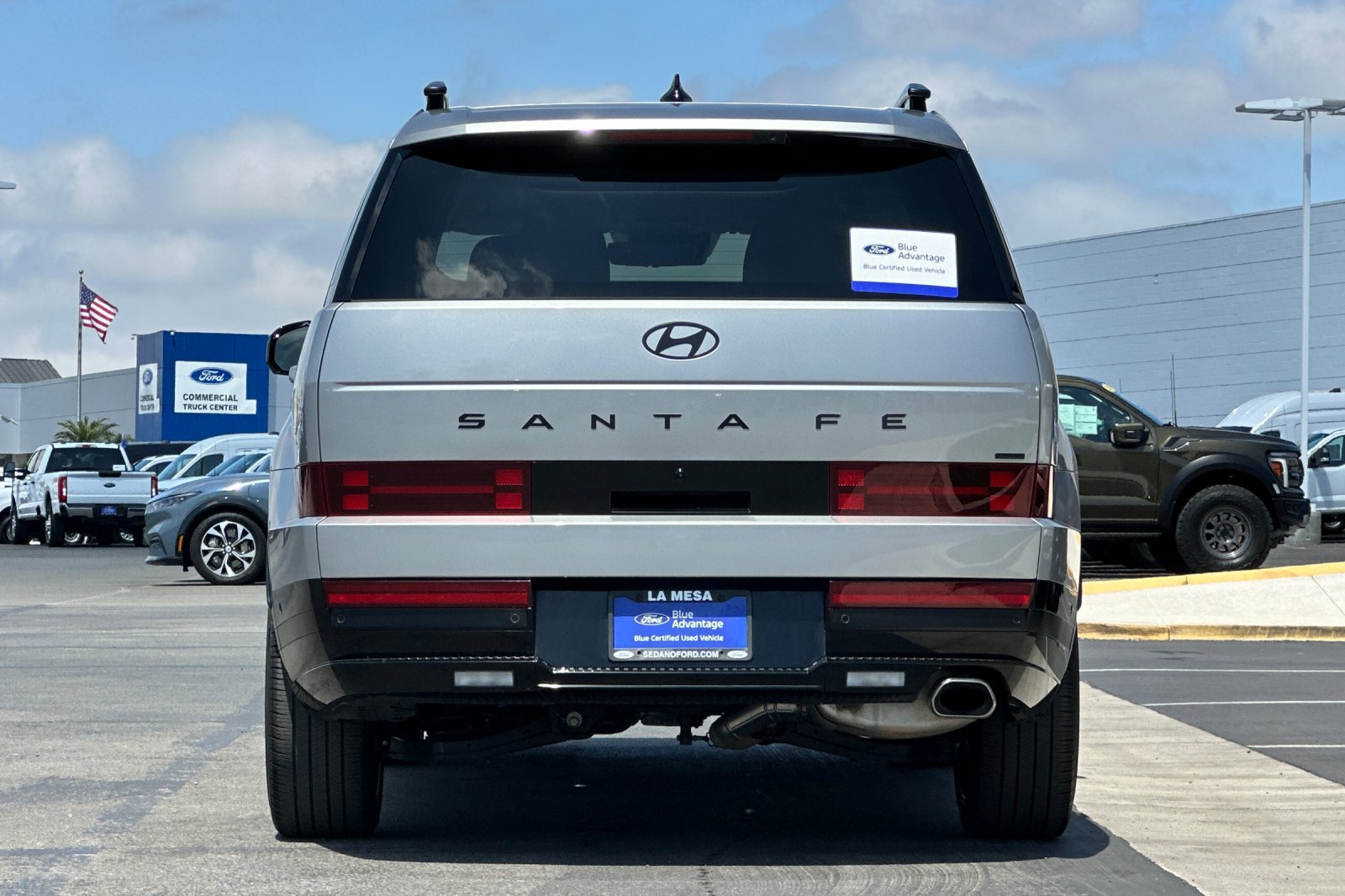 Used 2025 Hyundai Santa Fe Calligraphy AWD/4WD image 4