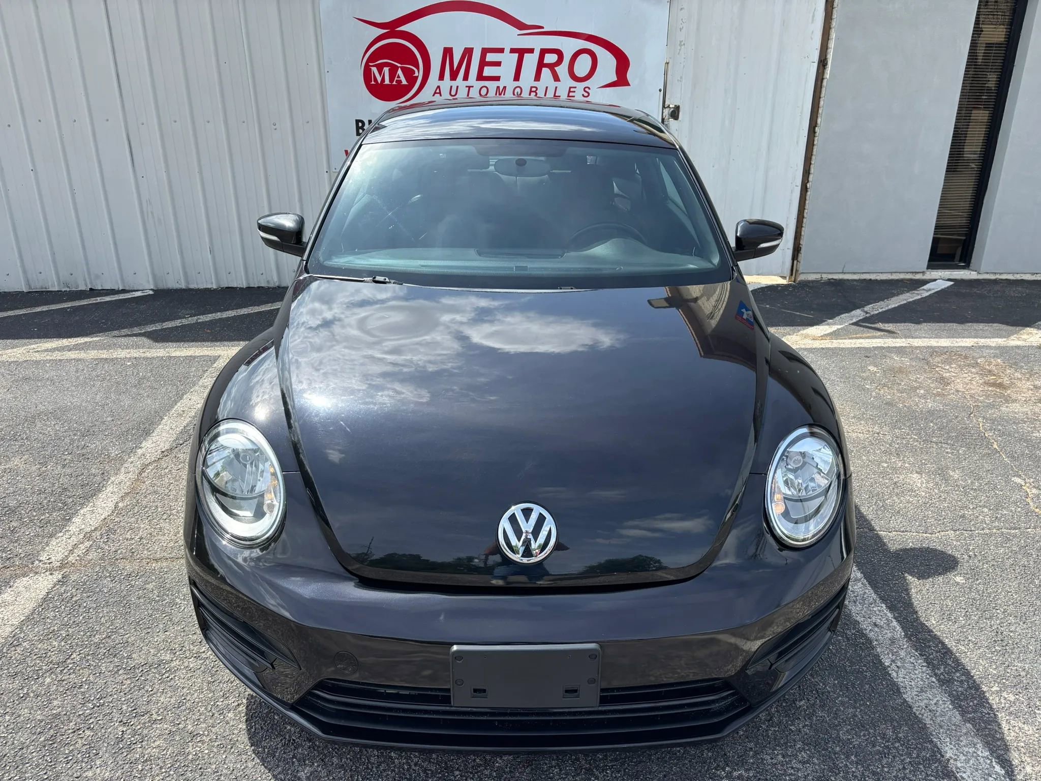 Used 2019 Volkswagen Beetle 2.0T S image 10