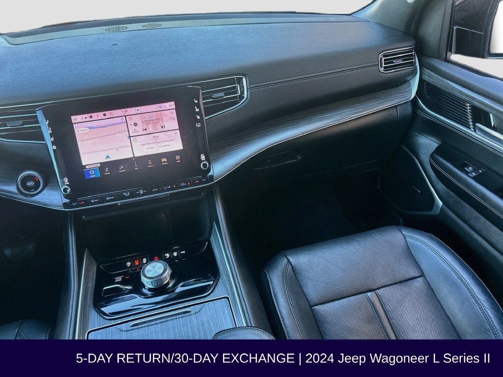 Used 2024 Jeep Wagoneer L Series II AWD/4WD image 29