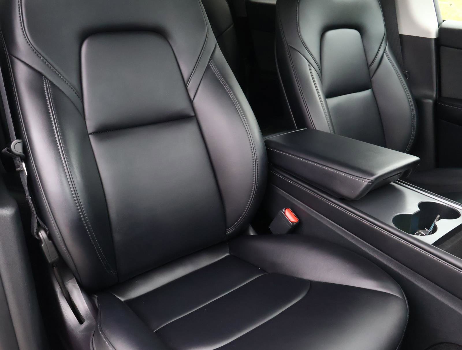 Used 2023 Tesla Model Y Performance image 17