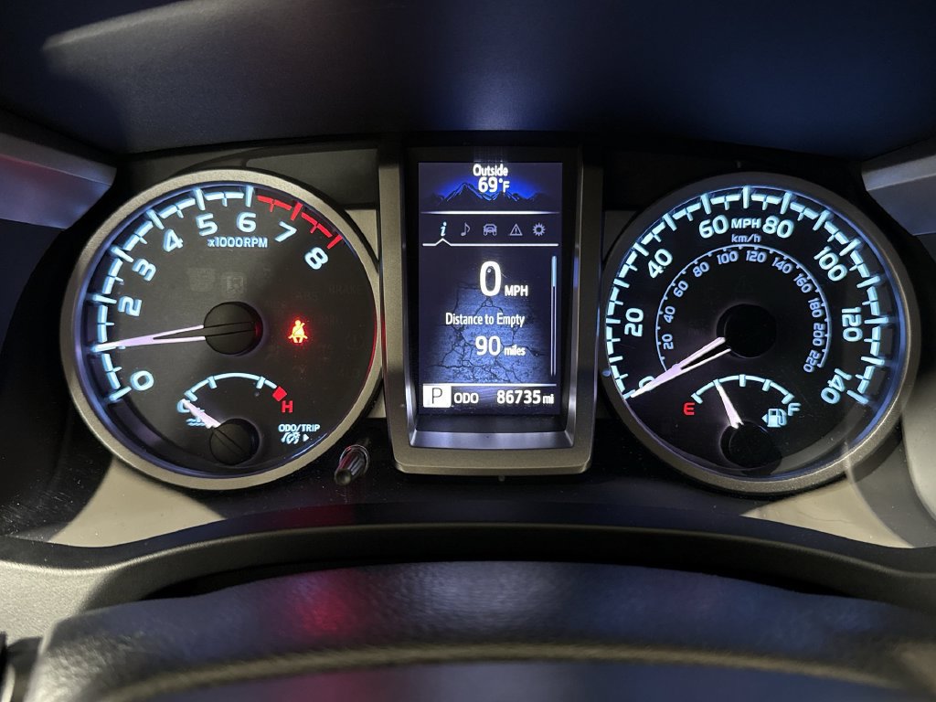 Used 2017 Toyota Tacoma SR5 w/ Tow Package AWD/4WD image 12