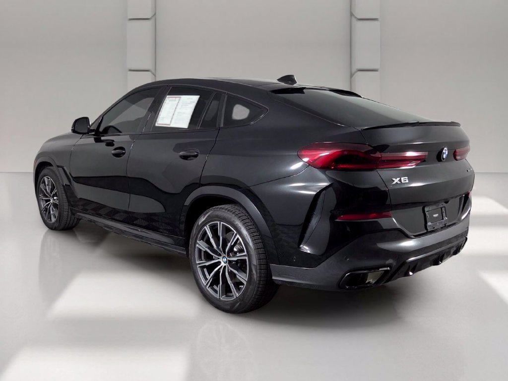 Used 2023 BMW X6 xDrive40i w/ M Sport Package AWD/4WD image 6