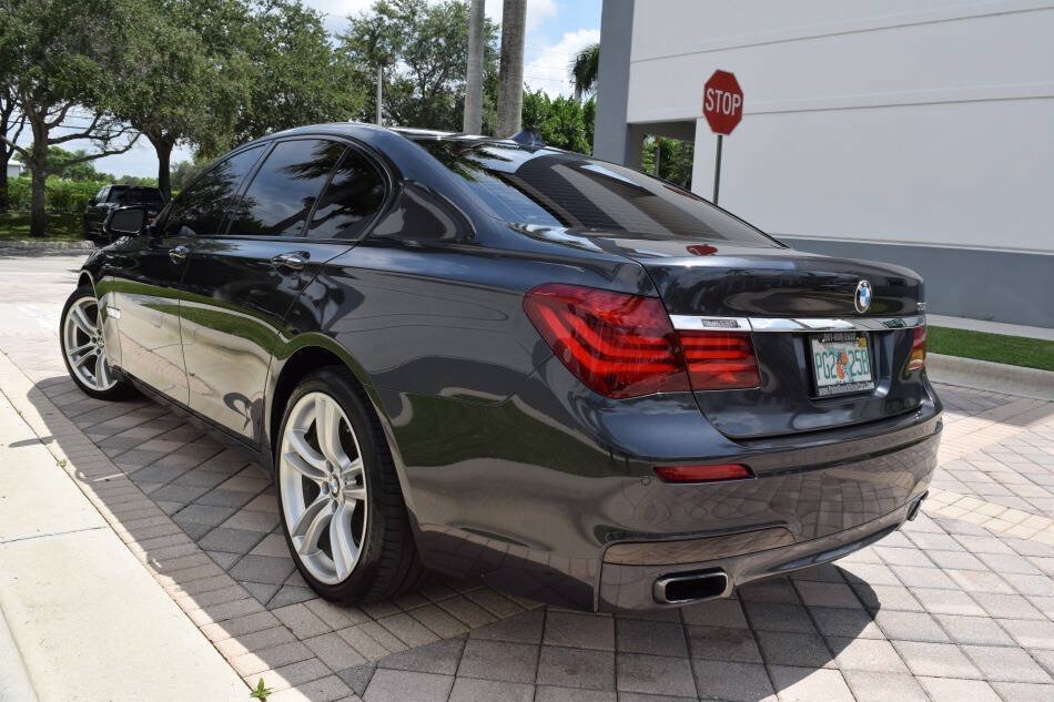 Used 2015 BMW 750i RWD image 5