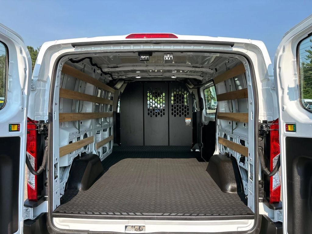 Used 2025 Ford Transit 250 Low Roof w/ Exterior Upgrade Package RWD image 14