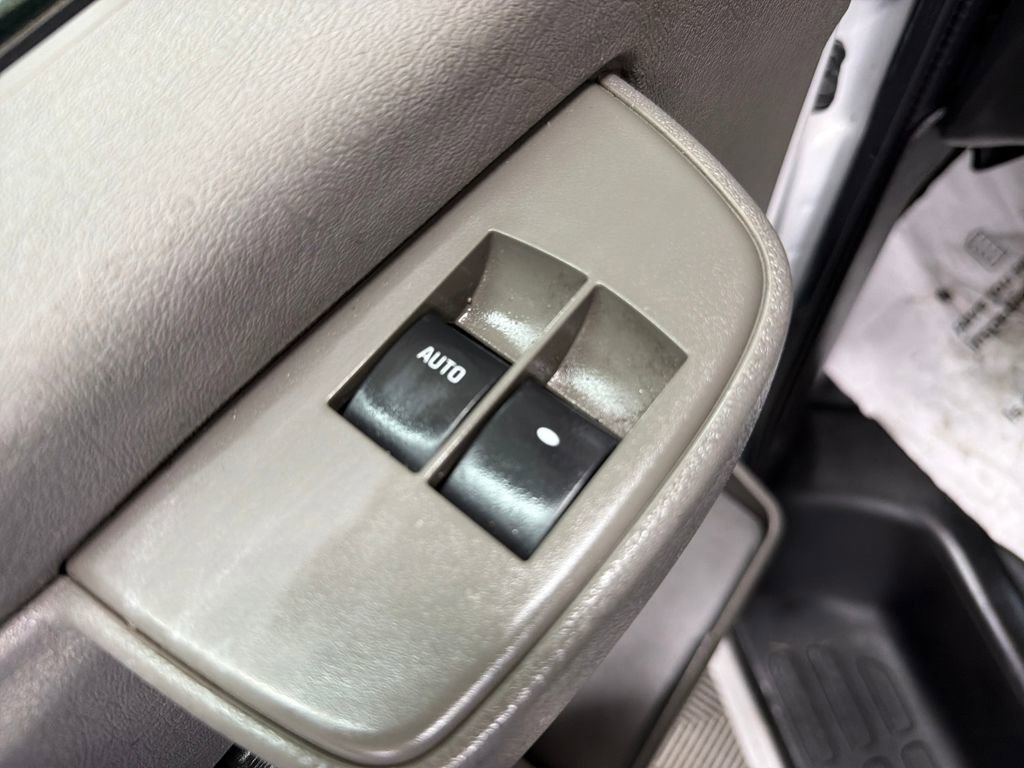 Used 2019 Chevrolet Express 3500 LS image 17