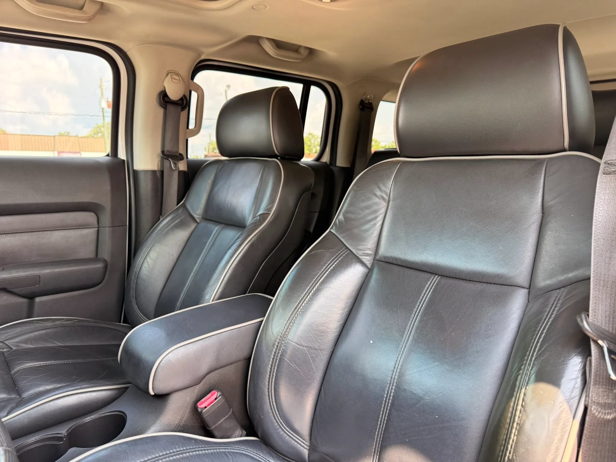 Used 2009 HUMMER H3 Luxury AWD/4WD image 12