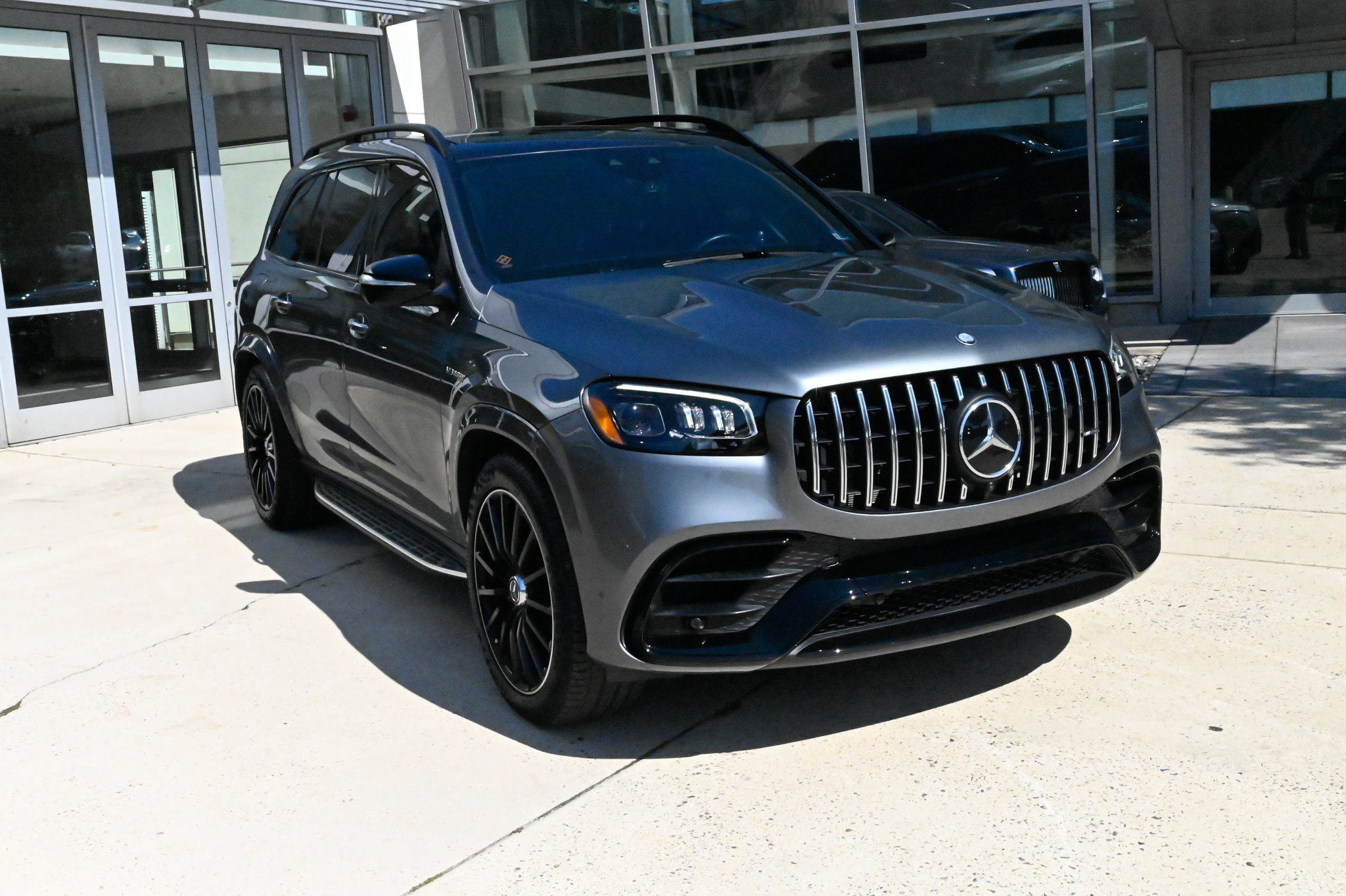 Used 2024 Mercedes-Benz GLS 63 AMG 4MATIC image 3