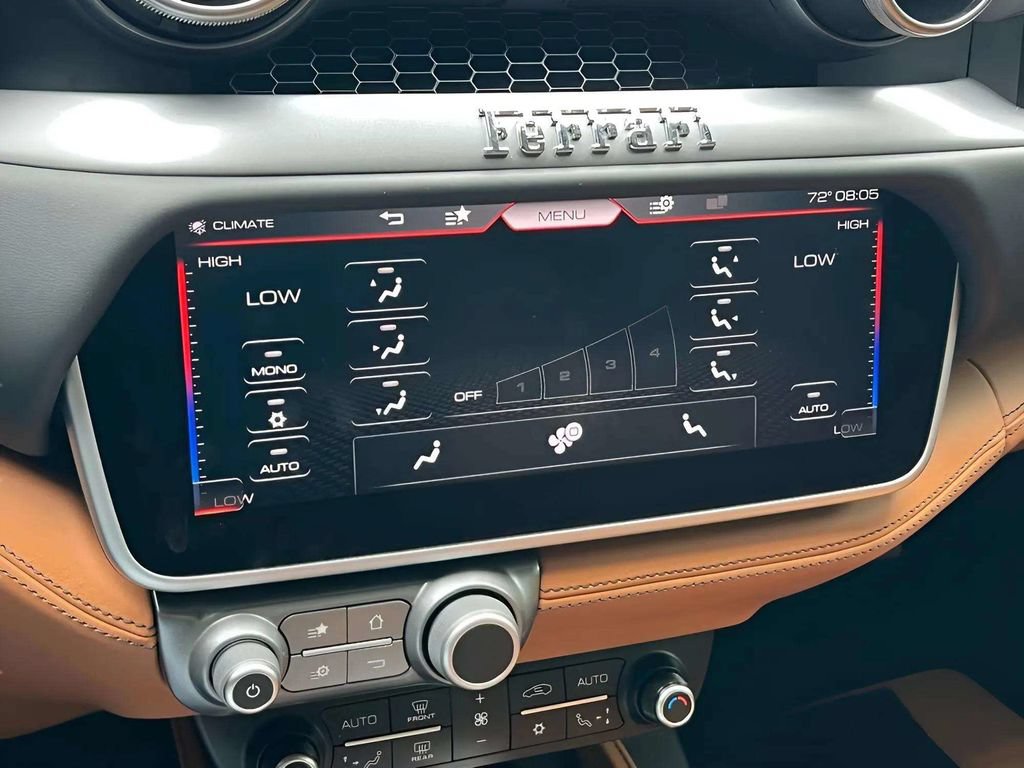 Used 2020 Ferrari Portofino RWD image 33