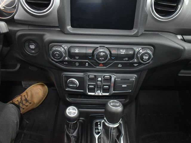 Used 2021 Jeep Wrangler Unlimited Sahara w/ Uconnect 4C Nav & Sound Group image 15