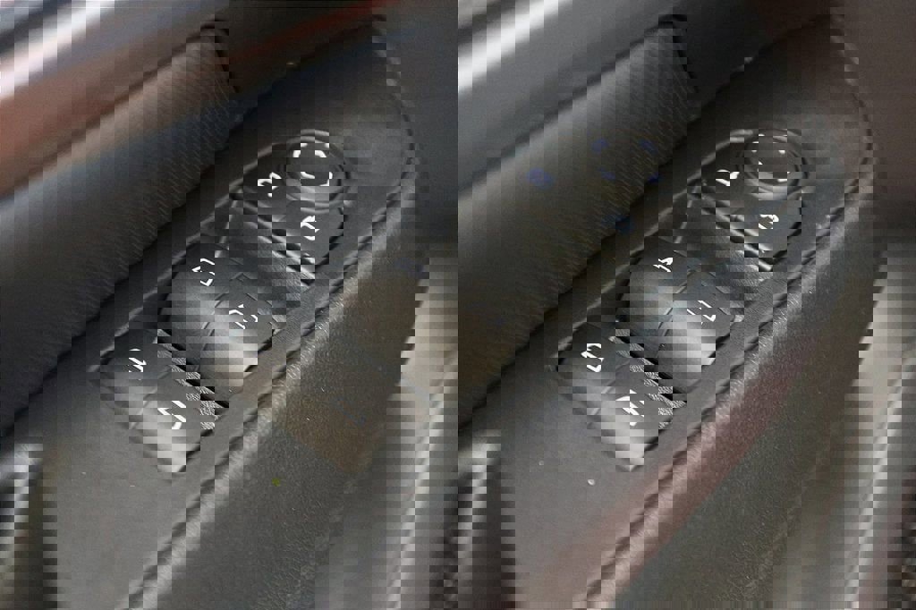 New 2026 Chevrolet Equinox EV RS image 28