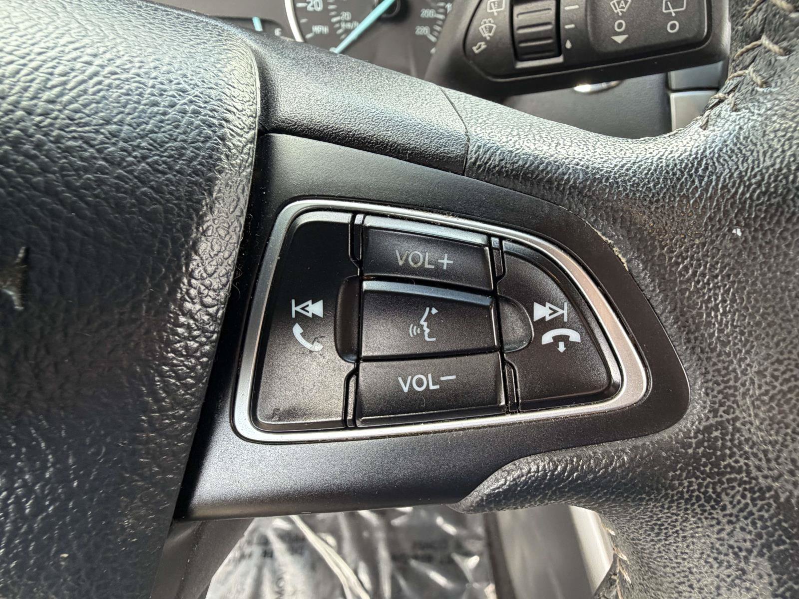 Used 2020 Ford EcoSport SES w/ SES Black Appearance Package AWD/4WD image 16
