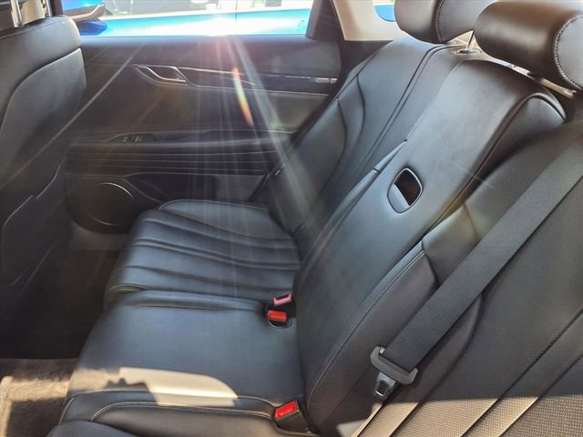 Used 2023 Genesis G80 2.5T image 9