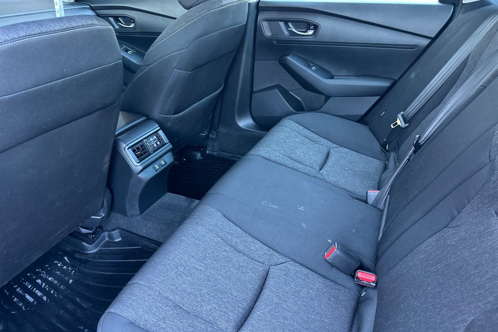 Used 2025 Honda Accord SE image 11
