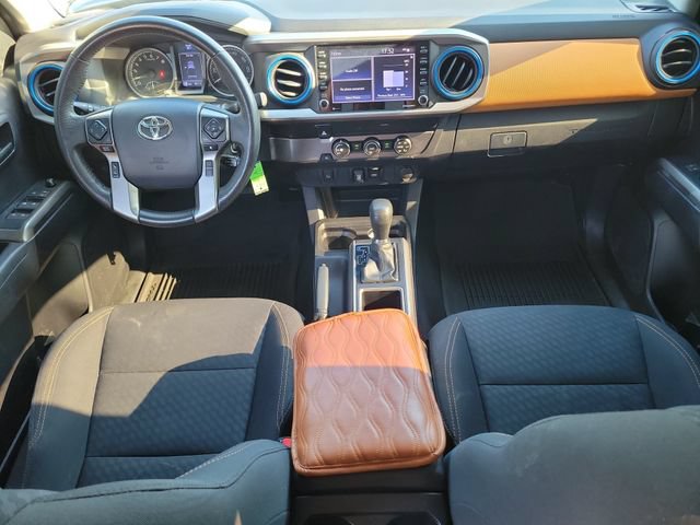 Used 2020 Toyota Tacoma SR5 RWD image 16