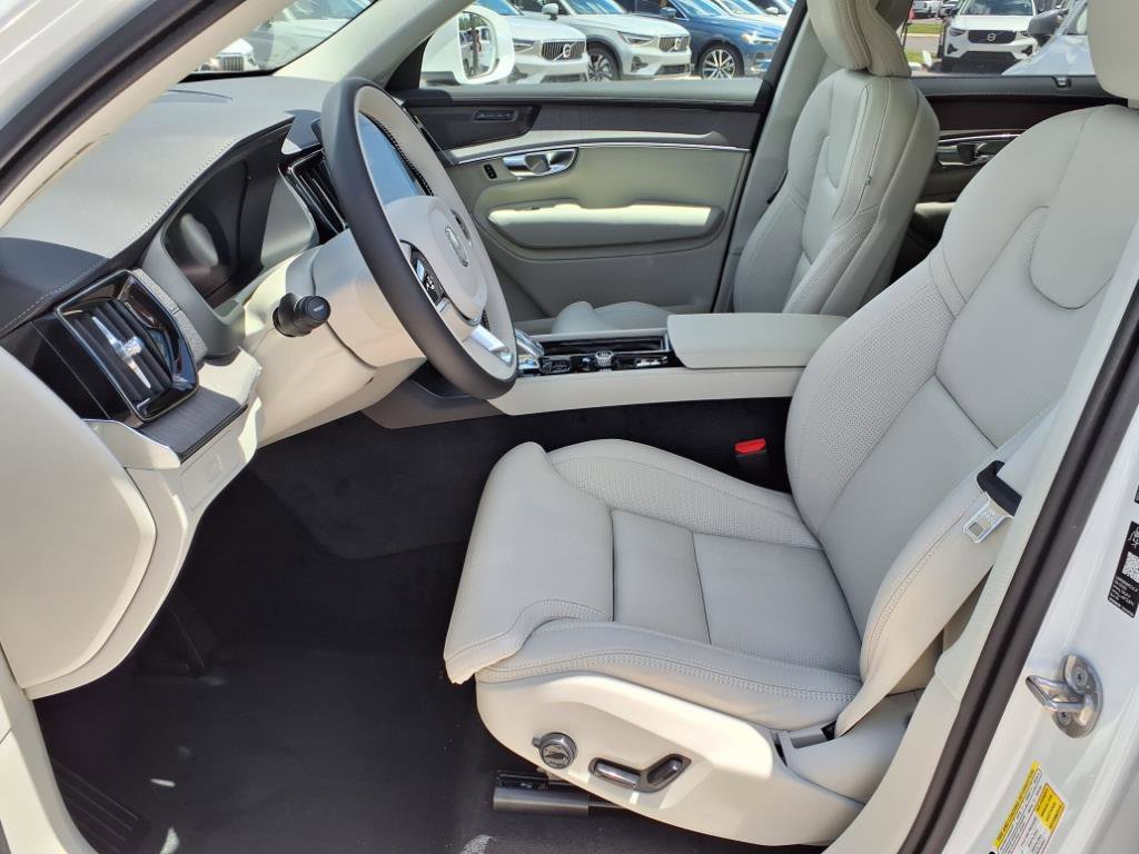 New 2026 Volvo XC90 B6 Ultra image 13