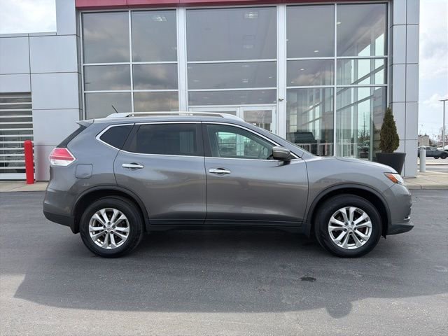 Used 2015 Nissan Rogue SV image 8
