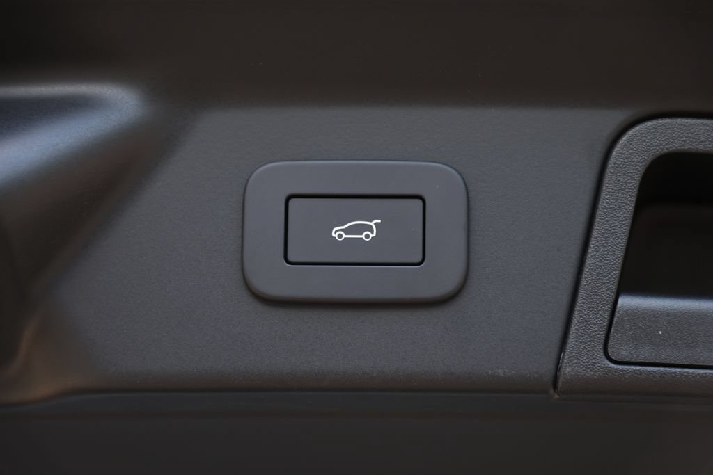 New 2026 Land Rover Range Rover Velar Dynamic SE AWD/4WD image 19