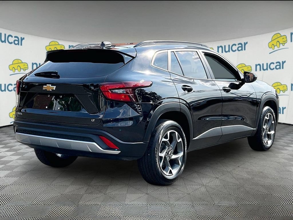 Used 2024 Chevrolet Trax LT FWD image 6