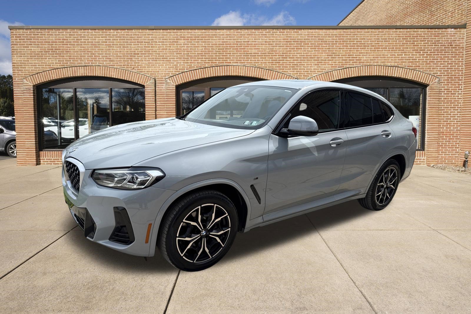 Used 2022 BMW X4 xDrive30i w/ M Sport Package 2 image 7
