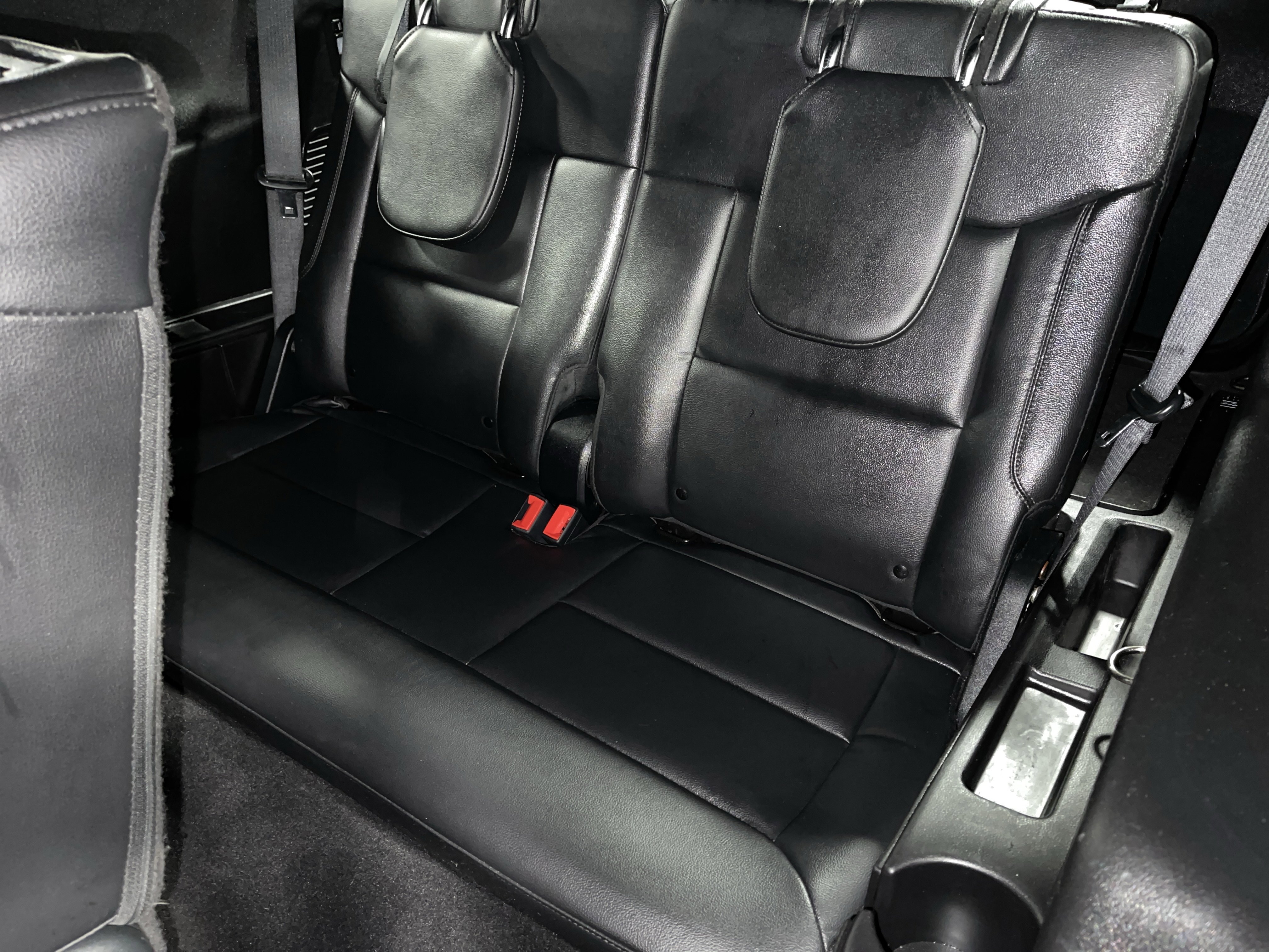 Used 2020 Ford Explorer XLT w/ Equipment Group 202A image 12