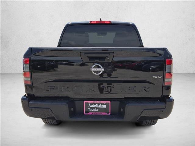 Used 2022 Nissan Frontier SV w/ Technology Package RWD image 7
