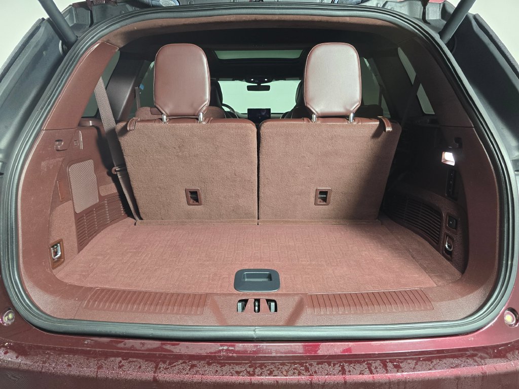 Certified 2021 Lincoln Aviator Black Label w/ Dynamic Handling Package AWD/4WD image 15