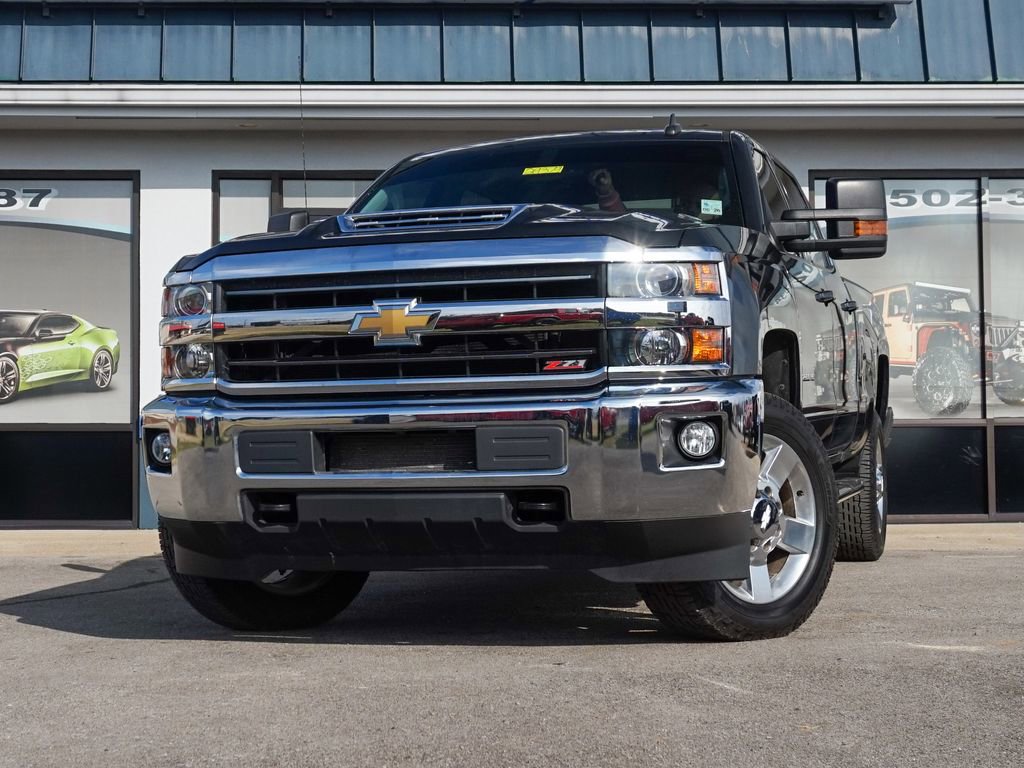 Used 2019 Chevrolet Silverado 2500 LT w/ LT Convenience Package image 6