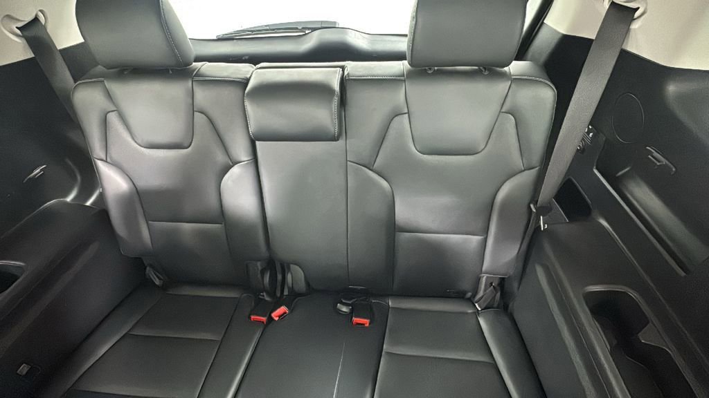 Used 2025 Kia Telluride S image 15
