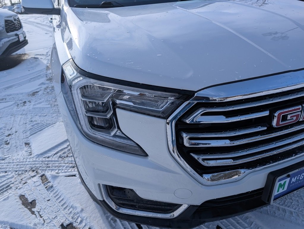 Used 2022 GMC Terrain SLT image 11