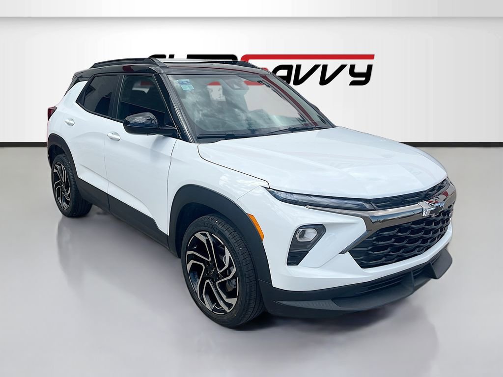 Used 2024 Chevrolet TrailBlazer RS w/ Driver Confidence Package image 1