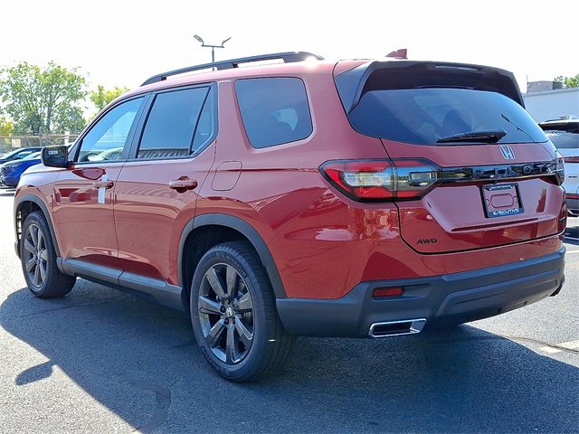 New 2025 Honda Pilot Sport image 4