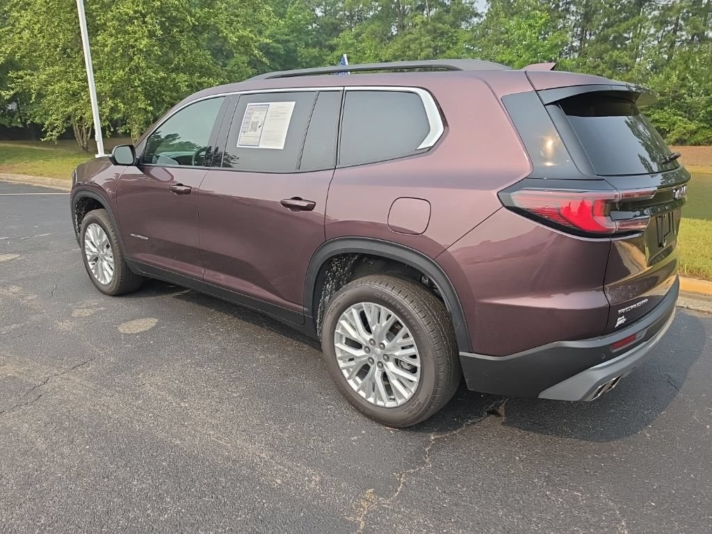 Used 2024 GMC Acadia Elevation w/ Luxury Package FWD image 9