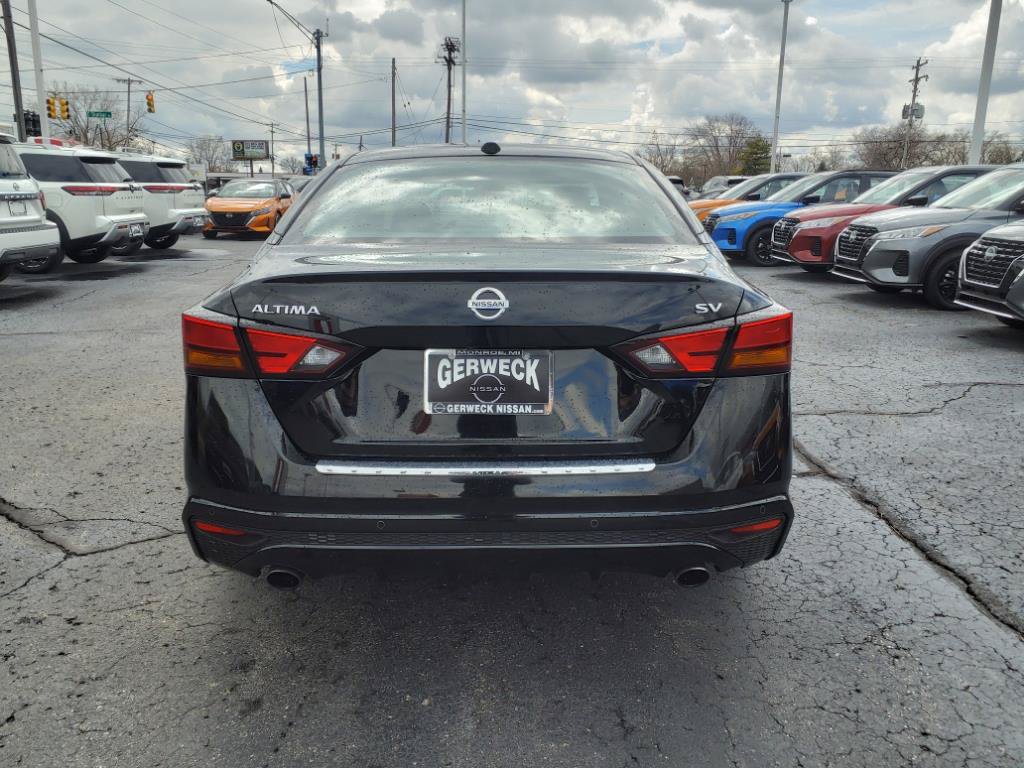 Used 2020 Nissan Altima 2.5 SV FWD image 5
