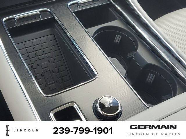 New 2025 Lincoln Aviator AWD image 31