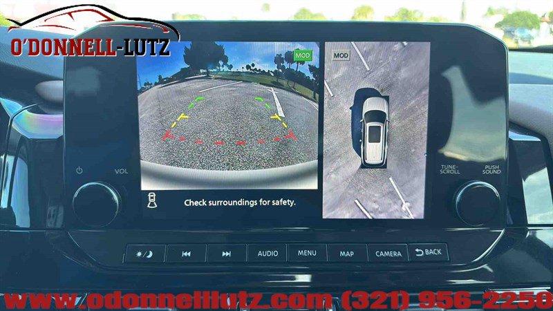 Used 2025 Nissan Pathfinder Platinum image 27