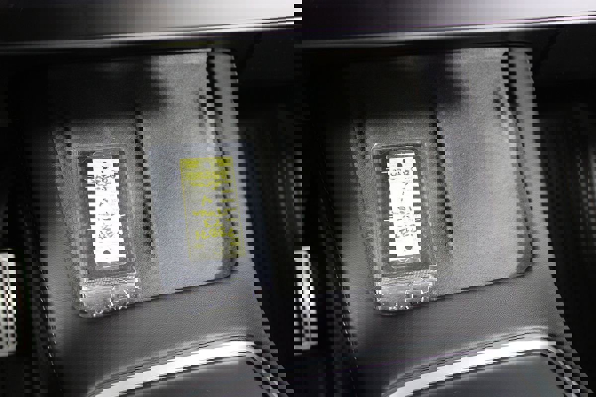 Used 2023 Tesla Model Y Performance image 15