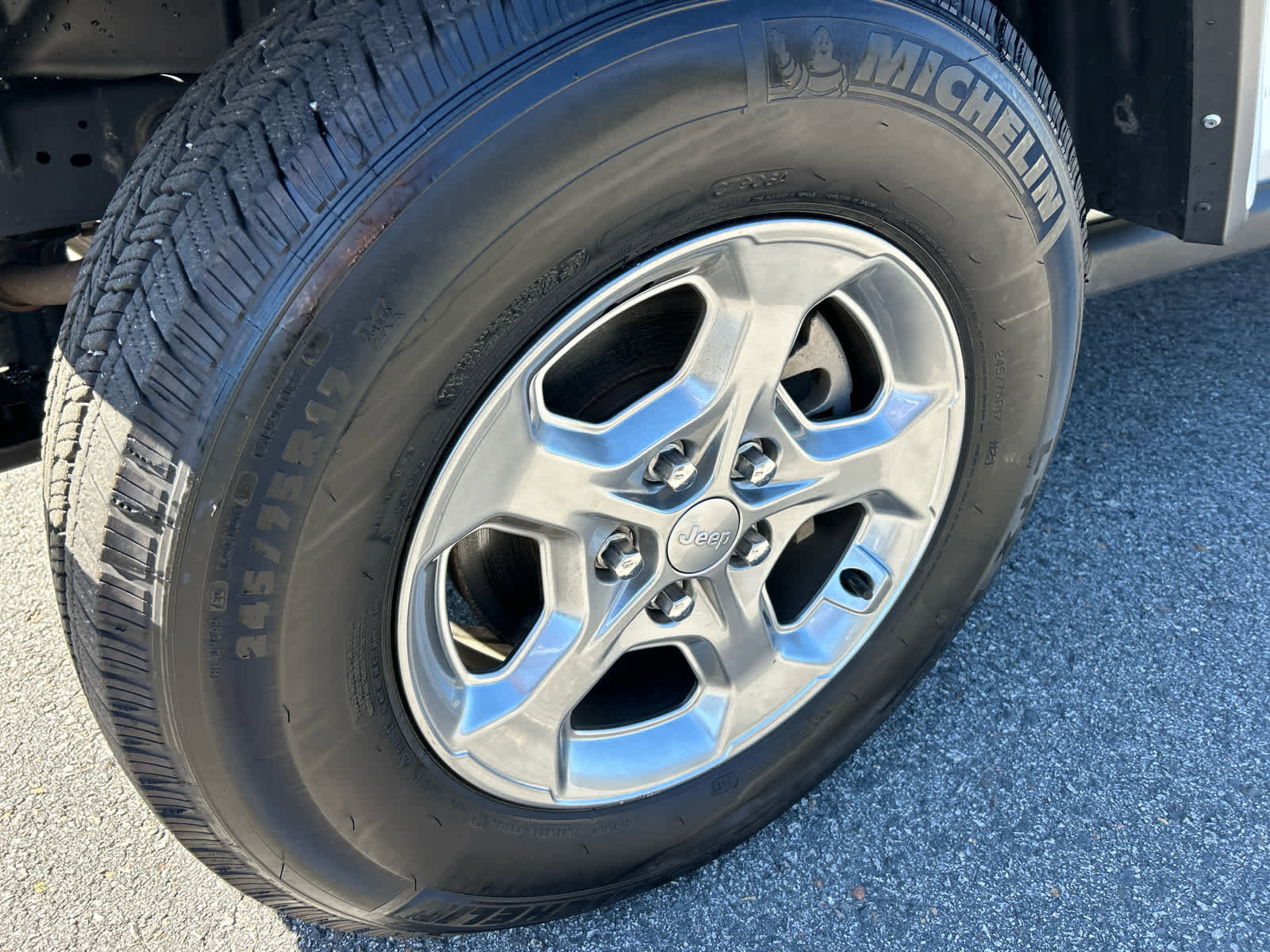 Used 2021 Jeep Gladiator Sport image 21